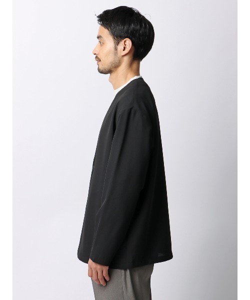 SUIT SQUARE(スーツスクエア)の「カーディガンシャツ 吸水速乾 ストレッチ 防シワ トロピカル 無地(シャツ/ブラウス・メンズ・ブラック系/ベージュ系・LL/L/M/S)」の15枚目の写真