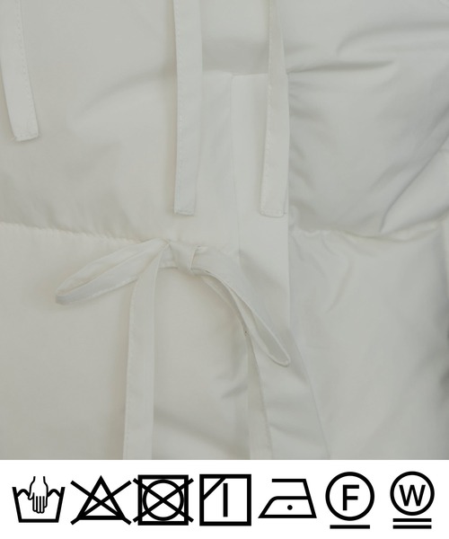 PICCIN（ピッチン）の「リボンダウンベスト（ダウンベスト・レディース・オフホワイト/ブラック・M）」の5枚目の写真