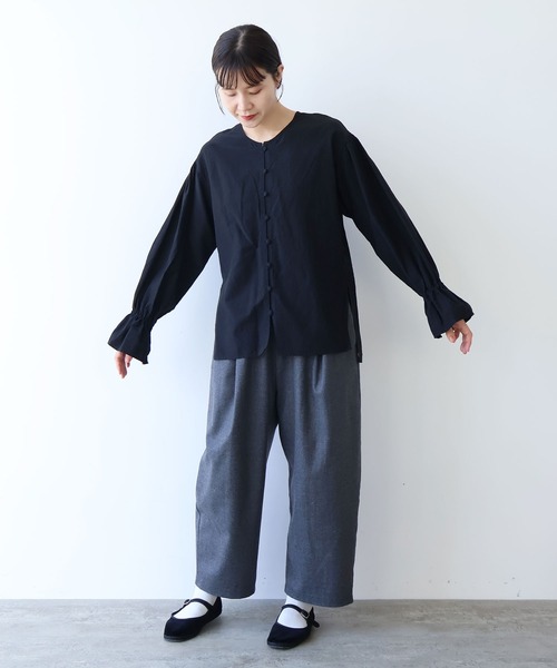 yuni(ユニ )の「△コットンキュプラリネンgather sleeves 2wayシャツ(シャツ/ブラウス・レディース・パープル/ピンク/アイボリー/ブラック・FREE)」の12枚目の写真