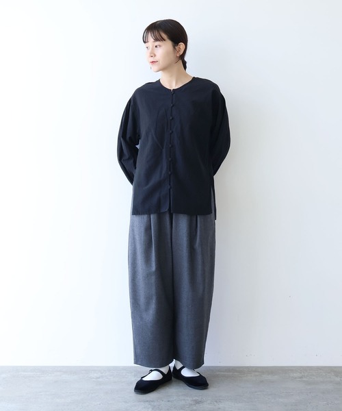 yuni(ユニ )の「△コットンキュプラリネンgather sleeves 2wayシャツ(シャツ/ブラウス・レディース・パープル/ピンク/アイボリー/ブラック・FREE)」の13枚目の写真