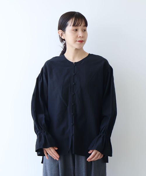 yuni(ユニ )の「△コットンキュプラリネンgather sleeves 2wayシャツ(シャツ/ブラウス・レディース・パープル/ピンク/アイボリー/ブラック・FREE)」の17枚目の写真