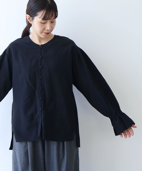yuni（ユニ　）の「コットンキュプラリネンgather sleeves 2wayシャツ（シャツ/ブラウス・レディース・パープル/ピンク/アイボリー/ブラック・FREE）」の5枚目の写真