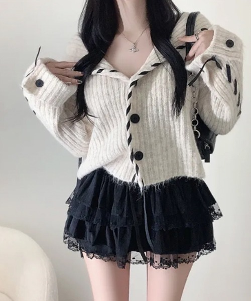 VIVID LADY(ビビッドレディー)の「配色レースアップ ショート丈 ニットカーディガン(ニット/セーター・レディース・ライトグレー/アイボリー/チャコールグレー・FREE)」の11枚目の写真