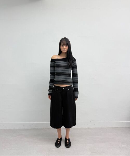 MILLO WOMEN（ミロウーマン）の「マキシデニムバミューダパンツ[ブラック]（その他パンツ・レディース・その他・SMALL/MEDIUM）」の6枚目の写真