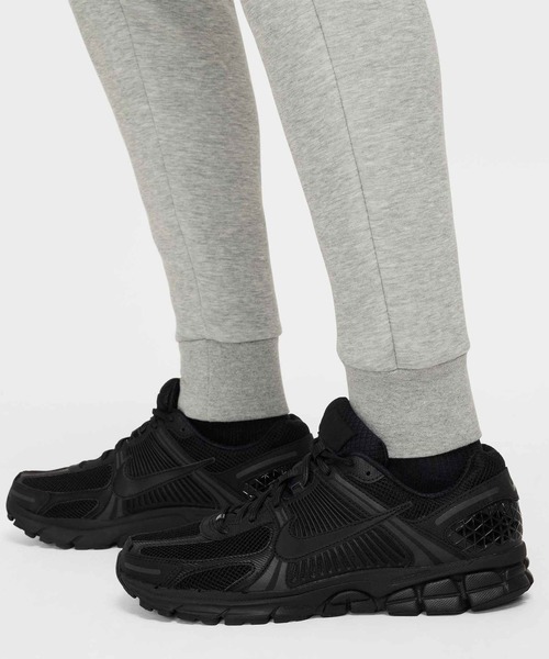 NIKE（ナイキ）の「NIKE/ナイキ AS M NK TCH FLC JGGR ロンパン/スウェットパンツ HV0960-010/HV0960-063（その他パンツ・メンズ・ダークグレー/ブラック・XS/S/M/L/XL/2XL）」の17枚目の写真