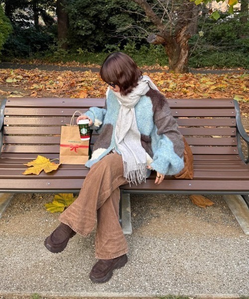 MIRROR STOKE(ミラーストーク)の「【ZOZO限定】ACCENT MATERIAL KNIT CARDIGAN/アクセントマテリアルニットカーディガン(ニット/セーター・レディース・ブルー/イエロー/ワインレッド・MEDIUM)」の8枚目の写真