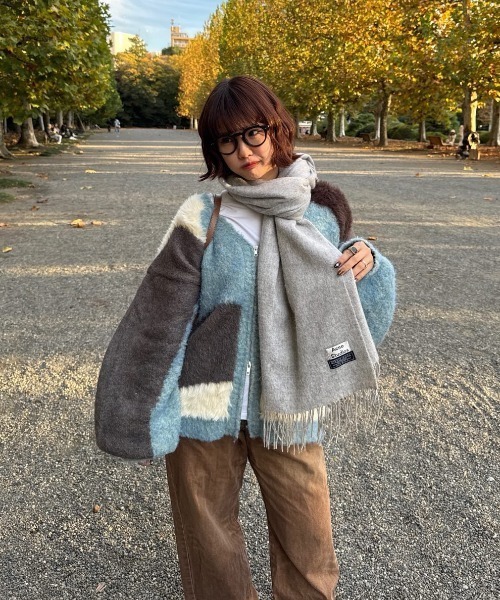 MIRROR STOKE(ミラーストーク)の「【ZOZO限定】ACCENT MATERIAL KNIT CARDIGAN/アクセントマテリアルニットカーディガン(ニット/セーター・レディース・ブルー/イエロー/ワインレッド・MEDIUM)」の4枚目の写真