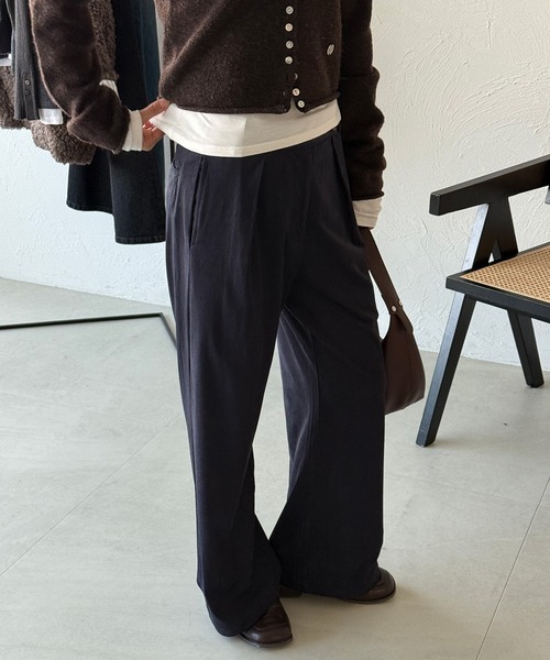 MUHET(ミュエータ)の「waist design straight pants / ウエストデザインストレートパンツ(その他パンツ・レディース・ベージュ/ネイビー/ブラウン・SMALL/MEDIUM/LARGE)」の19枚目の写真