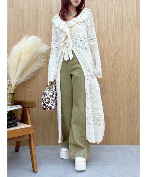 EVRIS(エヴリス)の「ウエストクロスフレアデニムパンツ【セットアップ着用可能】(デニムパンツ・レディース・インディゴブルー/ベージュ・MEDIUM/SMALL)」の14枚目の写真