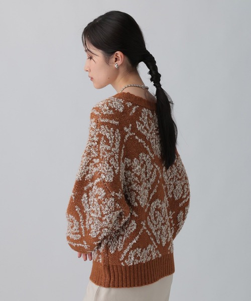 LEPSIM（レプシィム）の「3.5ゲージペルシャ柄プルオーバー　603981（ニット/セーター・レディース・グレー/ブラウン・FREE）」の4枚目の写真