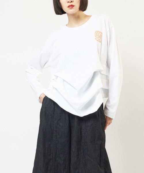 gomme（ゴム）の「サイド２タックＴ（Tシャツ/カットソー・レディース・チャコールグレー/ブラック/ホワイト・MEDIUM）」の2枚目の写真