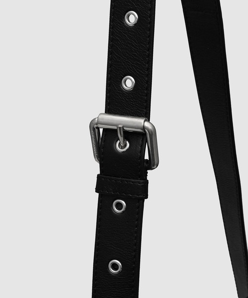 Acne Studios（アクネストゥディオズ）の「Camero Party（ハンドバッグ・レディース・ブラック・ONE SIZE）」の4枚目の写真