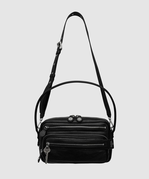 Acne Studios（アクネストゥディオズ）の「Camero Party（ハンドバッグ・レディース・ブラック・ONE SIZE）」の3枚目の写真