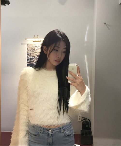 DEHEVE（デヘヴェ）の「Hairy Flare Sleeve Knit [Ivory]（ニット/セーター・レディース・アイボリー・FREE）」の4枚目の写真
