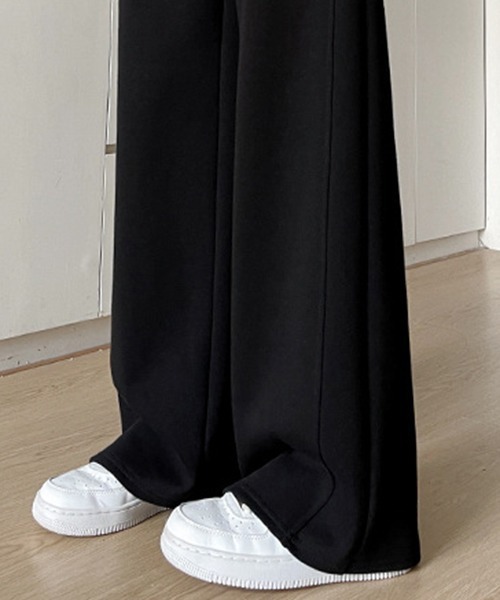 gossip!ロサンゼルス(ゴシップロサンゼルス)の「YUGA フリース裏地ワイドレッグ スポーツスウェットパンツ(その他パンツ・レディース・グレー/ブラック/オフホワイト・L/M)」の11枚目の写真
