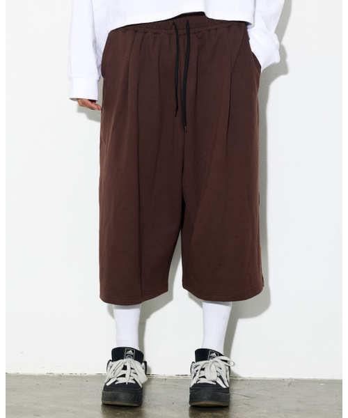 PHILIPPAKER(フィリップペイカー)の「バミューダジャイアントツーピンタックスウェット9部パンツモカムース(その他パンツ・メンズ・その他・MEDIUM/LARGE/X-LARGE)」の2枚目の写真