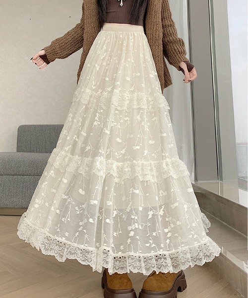 &soiree(アンドソワレ)の「総レースフレアスカート(スカート・レディース・オフホワイト・X-LARGE/LARGE/MEDIUM/SMALL)」の1枚目の写真