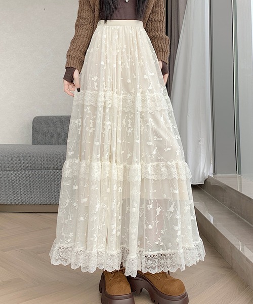 &soiree(アンドソワレ)の「総レースフレアスカート(スカート・レディース・オフホワイト・X-LARGE/LARGE/MEDIUM/SMALL)」の4枚目の写真
