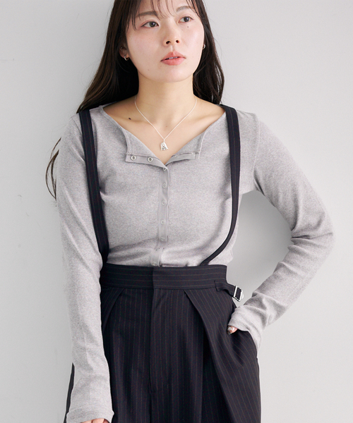U by SPICK&SPAN(ユーバイスピックアンドスパン)の「ベアテレコカットトップス(カーディガン/ボレロ・レディース・ホワイト/チャコールグレー・FREE)」の3枚目の写真