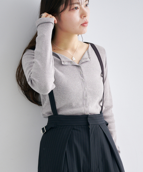 U by SPICK&SPAN(ユーバイスピックアンドスパン)の「ベアテレコカットトップス(カーディガン/ボレロ・レディース・ホワイト/チャコールグレー・FREE)」の4枚目の写真