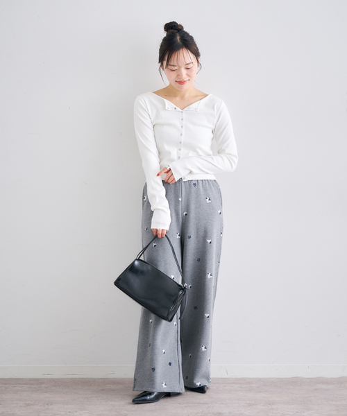U by SPICK&SPAN(ユーバイスピックアンドスパン)の「ベアテレコカットトップス(カーディガン/ボレロ・レディース・ホワイト/チャコールグレー・FREE)」の19枚目の写真