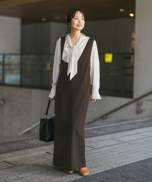 Noble(ノーブル)の「《WEB&日本橋店限定・追加》ロイヤルサテンボウタイブラウス(シャツ/ブラウス・レディース・アイボリー/ピンク系その他・FREE)」の17枚目の写真