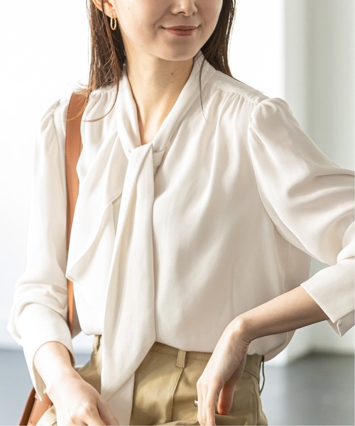Noble(ノーブル)の「《WEB&日本橋店限定・追加》ロイヤルサテンボウタイブラウス(シャツ/ブラウス・レディース・アイボリー/ピンク系その他・FREE)」の21枚目の写真