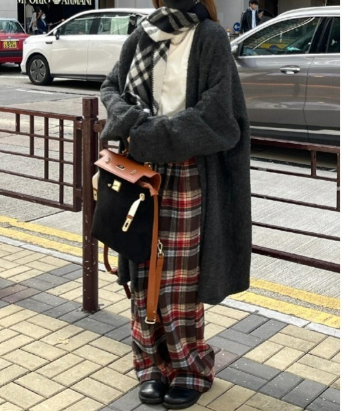 gossip!ロサンゼルス(ゴシップロサンゼルス)の「【Y2Kガーリー】レトロチェック裏起毛ストレートパンツ(スウェットパンツ・レディース・ネイビー/ブラウン・M)」の17枚目の写真