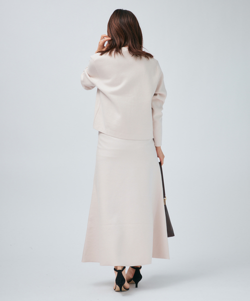 VERMEIL par iena(ヴェルメイユパーイエナ)の「スムースクルーネックショートカーディガン(カーディガン/ボレロ・レディース・アイボリー/ネイビー/レッド・FREE)」の5枚目の写真