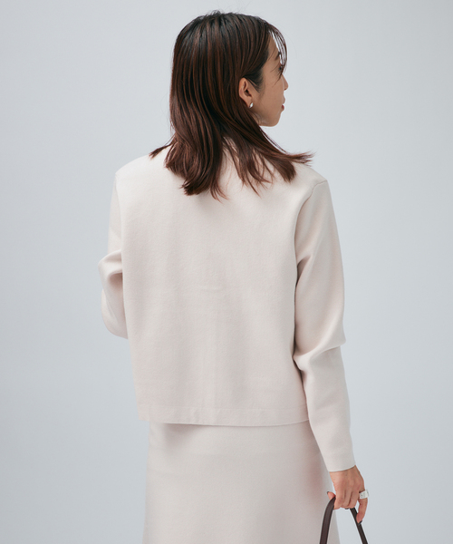 VERMEIL par iena(ヴェルメイユパーイエナ)の「スムースクルーネックショートカーディガン(カーディガン/ボレロ・レディース・アイボリー/ネイビー/レッド・FREE)」の8枚目の写真