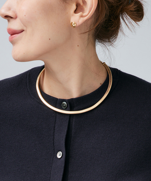 VERMEIL par iena(ヴェルメイユパーイエナ)の「スムースクルーネックショートカーディガン(カーディガン/ボレロ・レディース・アイボリー/ネイビー/レッド・FREE)」の17枚目の写真