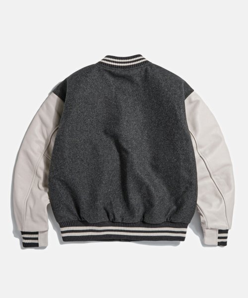 ESPIONAGE(エスピオナジ)の「Standard Varsity Jacket Charcoal(スタジャン・レディース・その他・XL/M/L)」の3枚目の写真