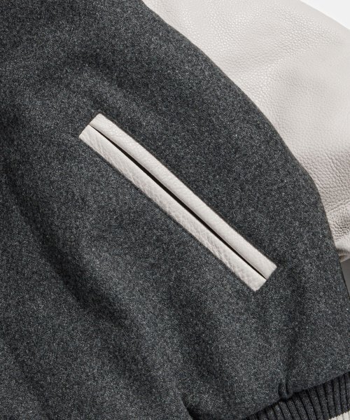 ESPIONAGE(エスピオナジ)の「Standard Varsity Jacket Charcoal(スタジャン・レディース・その他・XL/M/L)」の7枚目の写真