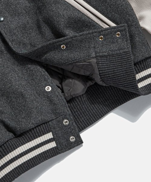 ESPIONAGE(エスピオナジ)の「Standard Varsity Jacket Charcoal(スタジャン・レディース・その他・XL/M/L)」の9枚目の写真