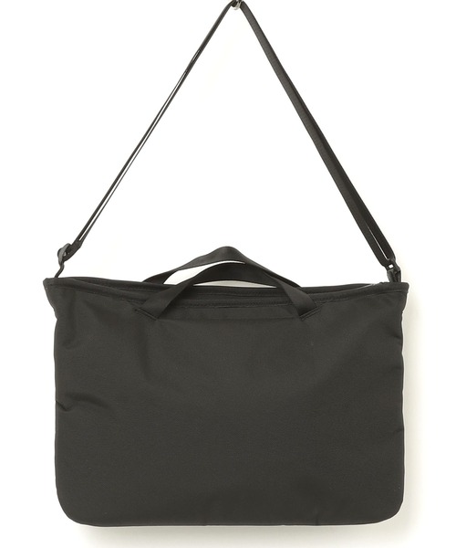 THE NORTH FACE(ザノースフェイス)の「THE NORTH FACE Shuttle Shoulder / ザ ノース フェイス シャトル ショルダー(ショルダーバッグ・メンズ・ブラック・FREE)」の6枚目の写真