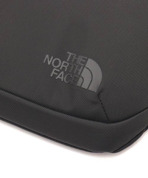 THE NORTH FACE(ザノースフェイス)の「THE NORTH FACE Shuttle Shoulder / ザ ノース フェイス シャトル ショルダー(ショルダーバッグ・メンズ・ブラック・FREE)」の2枚目の写真