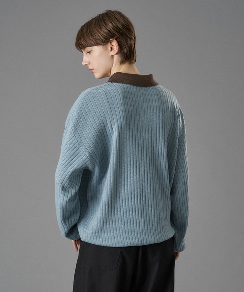 ONCILY(オンシェリー)の「CONTRAST COLLAR RIB KNIT POLO / 襟配色ニットポロ(ポロシャツ・メンズ・ベージュ/チャコールグレー/ブルー・SMALL/MEDIUM/LARGE)」の19枚目の写真