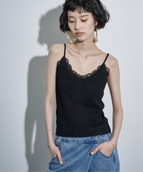 THE YOn（ザヨン）の「レースVネックリブコットンニットキャミ（キャミソール・レディース・カーキブラウン/ブラック/ブルー/グレー/オフホワイト・FREE）」の18枚目の写真