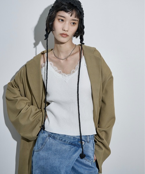 THE YOn（ザヨン）の「レースVネックリブコットンニットキャミ（キャミソール・レディース・カーキブラウン/ブラック/ブルー/グレー/オフホワイト・FREE）」の11枚目の写真