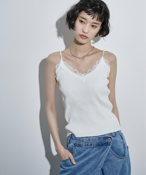 THE YOn（ザヨン）の「レースVネックリブコットンニットキャミ（キャミソール・レディース・カーキブラウン/ブラック/ブルー/グレー/オフホワイト・FREE）」の6枚目の写真