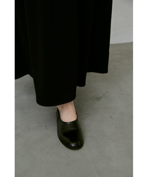 un/neu（アンノイ）の「ソフトラウンドフラットシューズ（パンプス・レディース・ブラック・LARGE/MEDIUM/SMALL）」の7枚目の写真