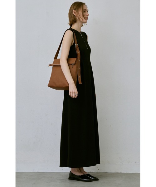 un/neu（アンノイ）の「ソフトラウンドフラットシューズ（パンプス・レディース・ブラック・LARGE/MEDIUM/SMALL）」の10枚目の写真