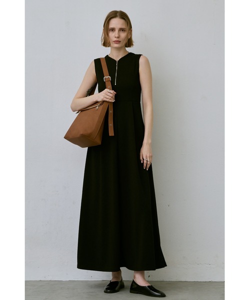 un/neu（アンノイ）の「ソフトラウンドフラットシューズ（パンプス・レディース・ブラック・LARGE/MEDIUM/SMALL）」の11枚目の写真