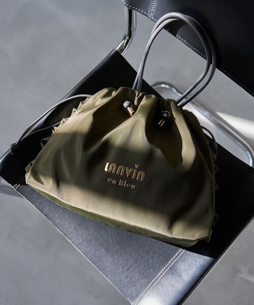 LANVIN en Bleu(ランバンオンブルー)の「サイドフリルドロストトートバッグ小(トートバッグ・レディース・チャコールグレー/ブラック/カーキ・FREE)」の5枚目の写真