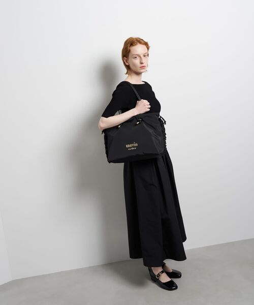 LANVIN en Bleu(ランバンオンブルー)の「サイドフリルドロストトートバッグ小(トートバッグ・レディース・チャコールグレー/ブラック/カーキ・FREE)」の14枚目の写真