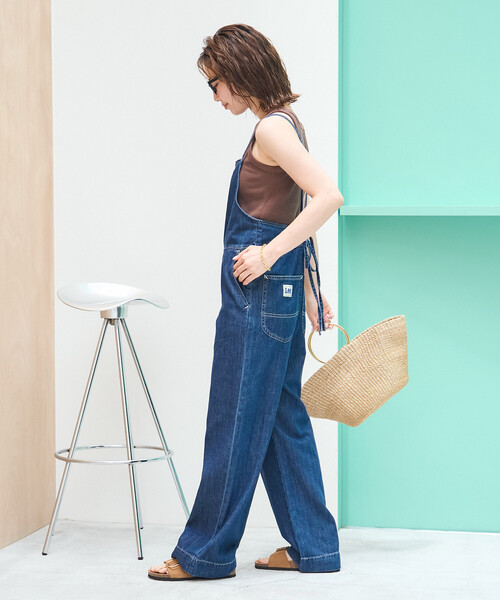 FREAK'S STORE(フリークスストア)の「限定展開 Lee × FREAK'S STORE/リー 別注 RELAX サロペット(サロペット/オーバーオール・レディース・グレー/ブルー/ネイビー/ダークネイビー・MEDIUM/SMALL)」の7枚目の写真
