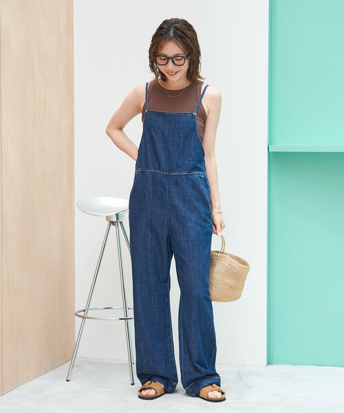 FREAK'S STORE(フリークスストア)の「限定展開 Lee × FREAK'S STORE/リー 別注 RELAX サロペット(サロペット/オーバーオール・レディース・グレー/ブルー/ネイビー/ダークネイビー・MEDIUM/SMALL)」の8枚目の写真