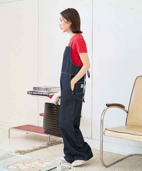 FREAK'S STORE（フリークスストア）の「限定展開 Lee × FREAK'S STORE/リー 別注 RELAX サロペット（サロペット/オーバーオール・レディース・グレー/ブルー/ネイビー/ダークネイビー・MEDIUM/SMALL）」の9枚目の写真