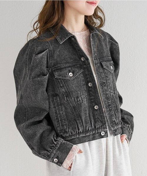 Kastane（カスタネ）の「【一部店舗限定/S.Mサイズ展開】B デニムパフジャケット（デニムジャケット・レディース・ブラック/ブルー・SMALL/MEDIUM）」の2枚目の写真