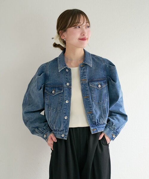 Kastane（カスタネ）の「【一部店舗限定/S.Mサイズ展開】B デニムパフジャケット（デニムジャケット・レディース・ブラック/ブルー・SMALL/MEDIUM）」の4枚目の写真